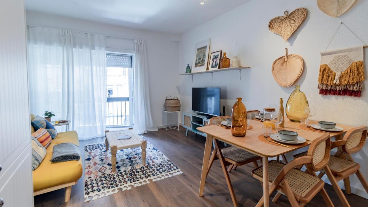 Happy Corner In The Heart Of Porto By Lovelystay Bagian luar foto