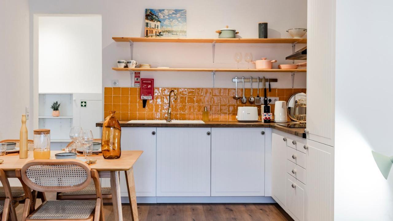 Happy Corner In The Heart Of Porto By Lovelystay Bagian luar foto